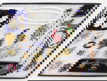 COLLECTION OF MID-CENTURY COSTUME JEWELRY