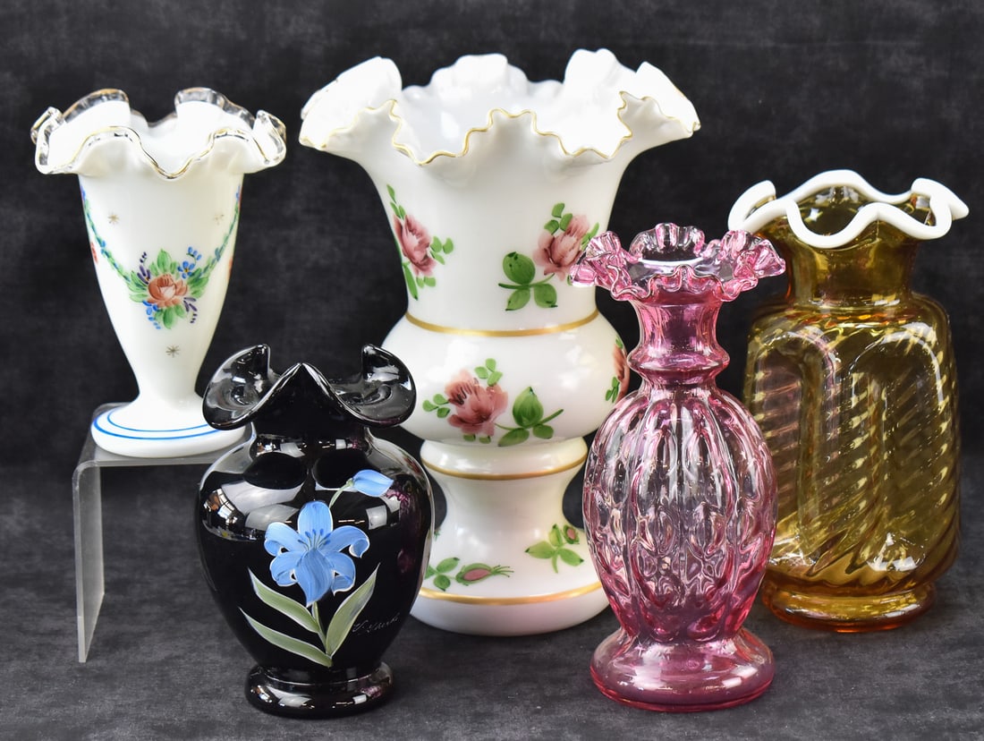FIVE MID 20TH CENTURY FENTON VASES: GOLDCREST & SNOWCREST VASE, BLACK AMETHYST, & MORE (1 of 4)