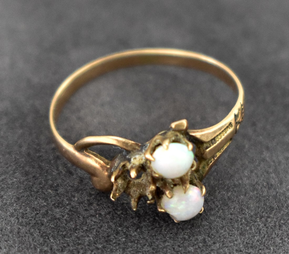 14K GOLD RING WITH OPALS - 2