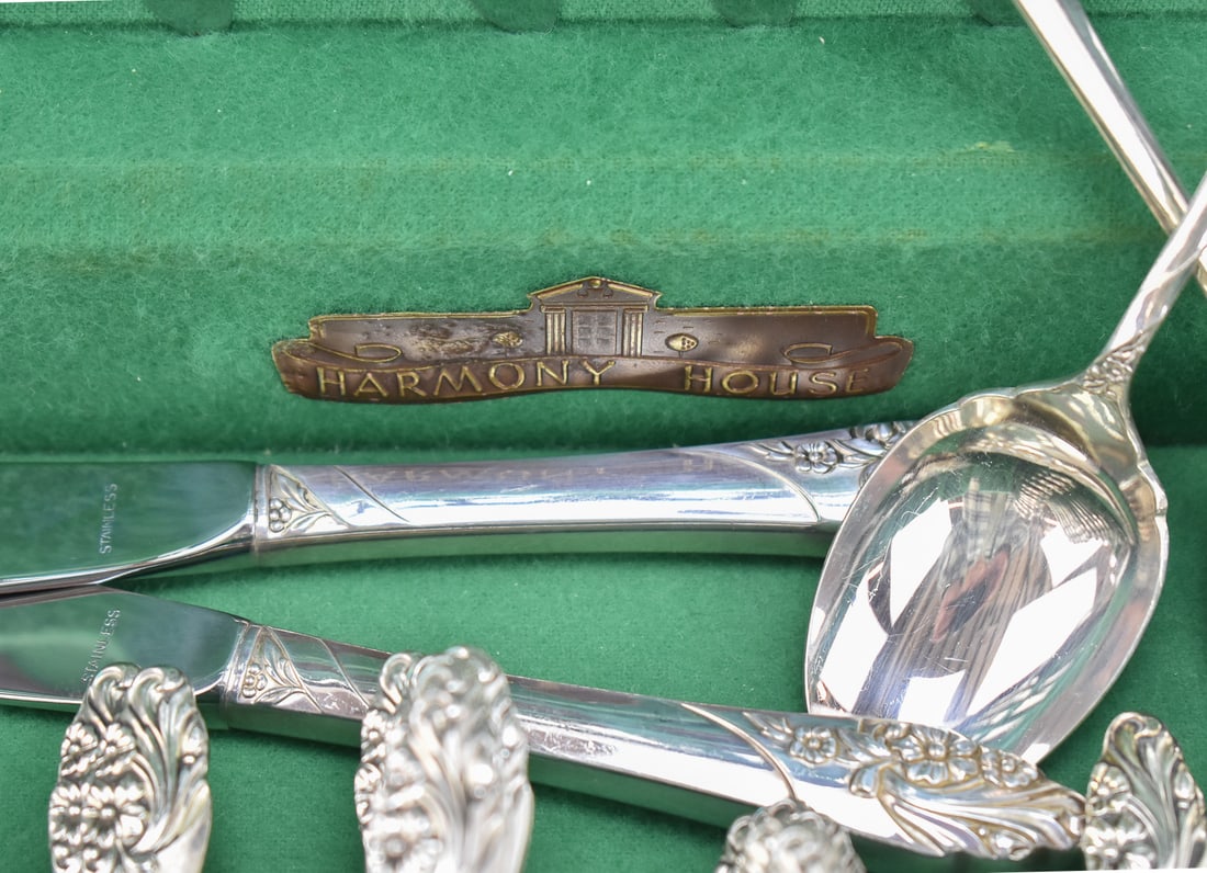 COMMUNITY 'HARMONY HOUSE' FLATWARE - 71 PIECES - 2