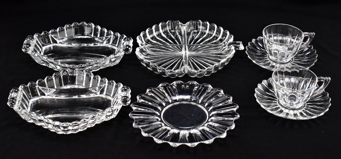 COLLECTION OF HEISEY CRYSTOLITE MANGANESE GLASSWARE (1 of 2)