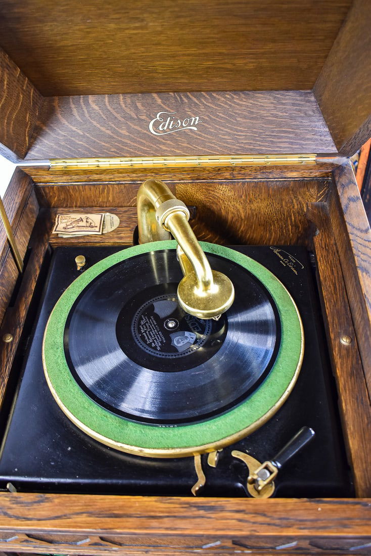 EDISON "SHERATON" (S19) MODEL PHONOGRAPH - 5