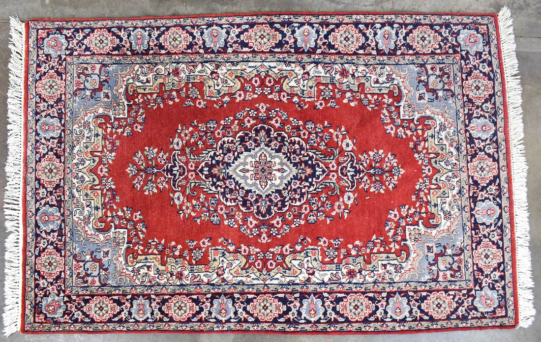 PERSIAN SAROUK WOOL RUG (1 of 4)