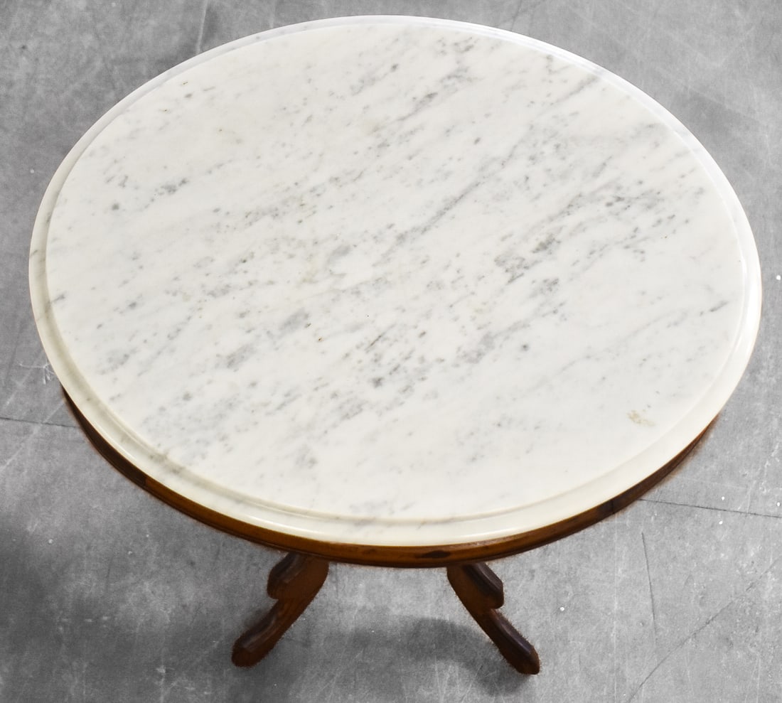 VICTORIAN MARBLE-TOP WALNUT ACCENT TABLE - 2