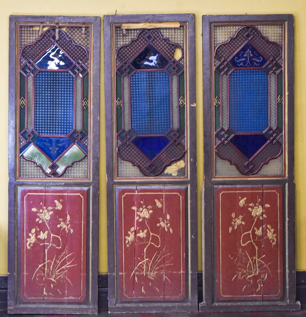 THREE ASIATIC-THEMED STAINED GLASS SLIDING DOOR PANELS (1 of 3)