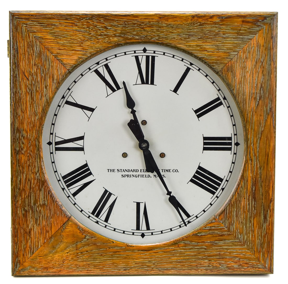 ANTIQUE STANDARD ELECTRIC TIME CO. OAK SCHOOL WALL CLOCK (1 of 2)