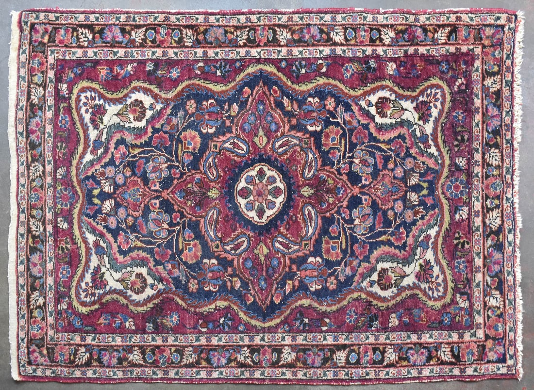 PERSIAN SAROUK WOOL RUG (1 of 5)