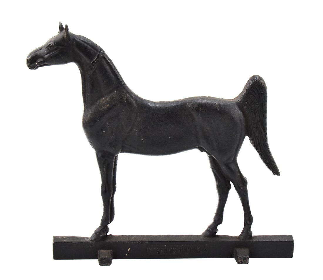 KING'S GENIUS CAST IRON HORSE DOORSTOP: A vintage 1930s cast iron doorstop depicting King's Genius, a famous American Saddlebred horse. It measures approx. 12" H x 12" W x 3.25" D.