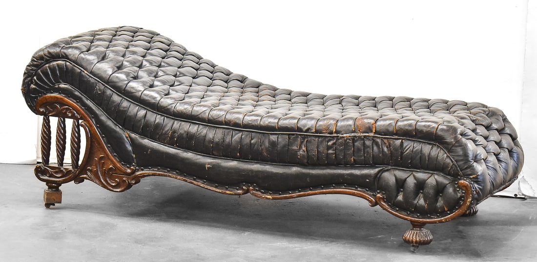 VICTORIAN WESTERN SALOON STYLE BLACK LEATHER FAINTING COUCH (1 of 4)