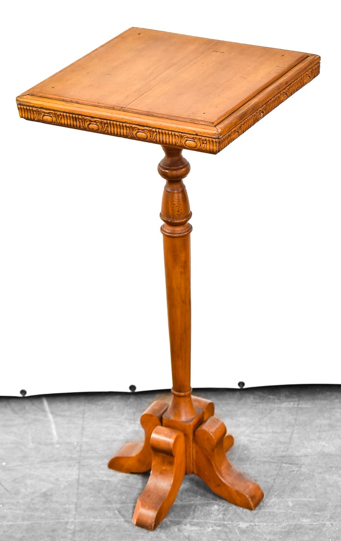 WOOD PEDESTAL TABLE, C. EARLY 1900s (1 of 1)