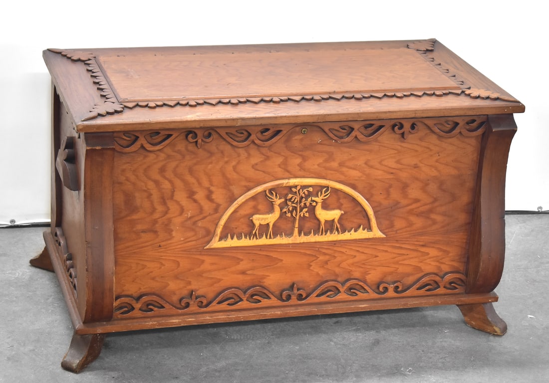 CUSTOM STAG DESIGN CEDAR CHEST (1 of 5)