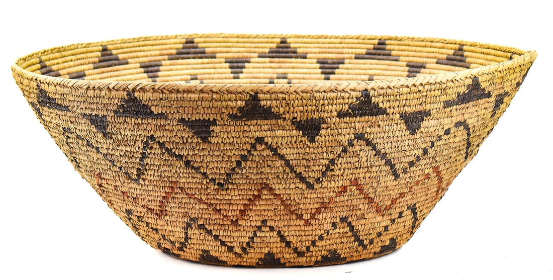 LARGE COILED NATIVE AMERICAN GATHERING BASKET - 2
