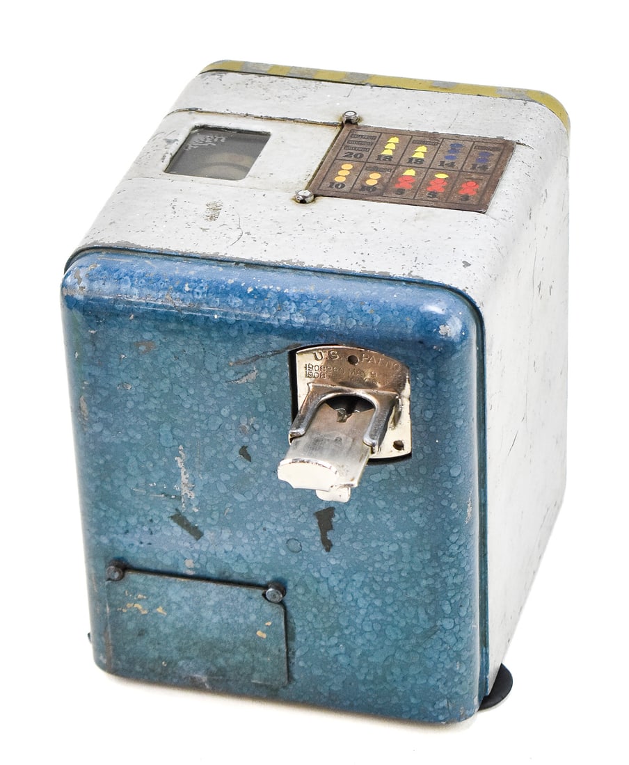 MILLS VEST POCKET NICKEL SLOT MACHINE (1 of 3)