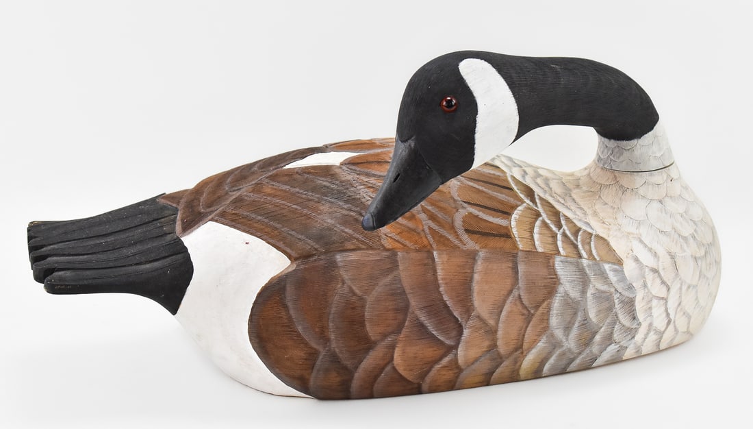 WENDY KIRKLAND, LARGE CANADA GOOSE- SWIMMER, 1986: A Large Canada Goose- Swimmer hand-painted wood decoy made by Wendy Kirkland of J & W Kirkland in December of 1986, Signed by the maker on the base and numbered 7/100. The decoy has a swiveling