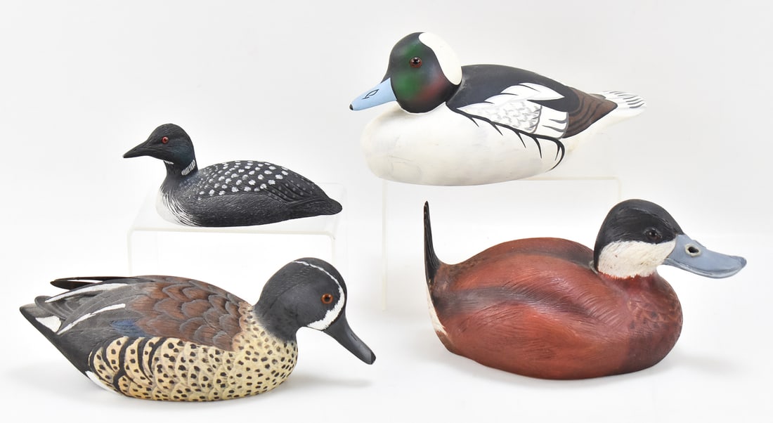 ASSORTMENT OF FOUR DUCK AND LOON DECOYS (1 of 3)