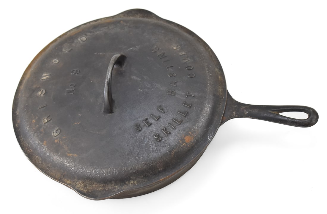 GRISWOLD #9 CAST IRON SKILLET W/ LID (1 of 4)