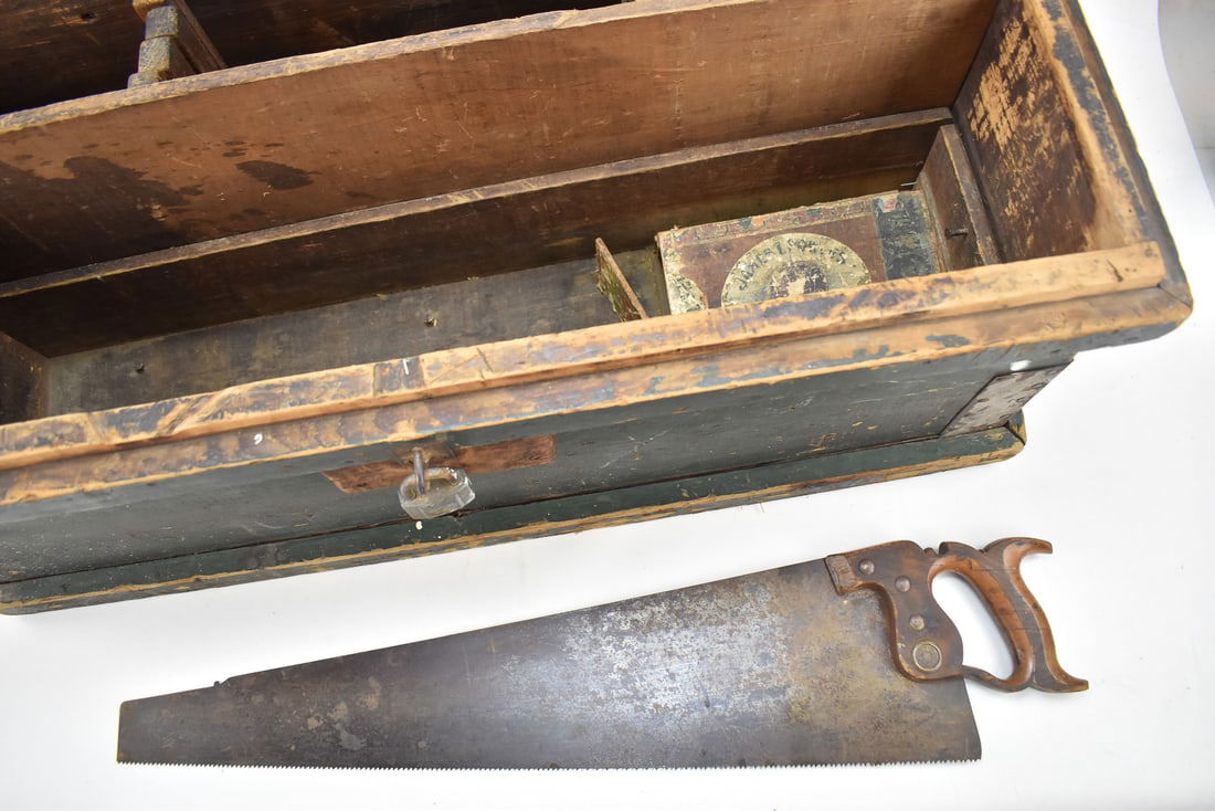 CARPENTER'S TOOL CHEST - 4