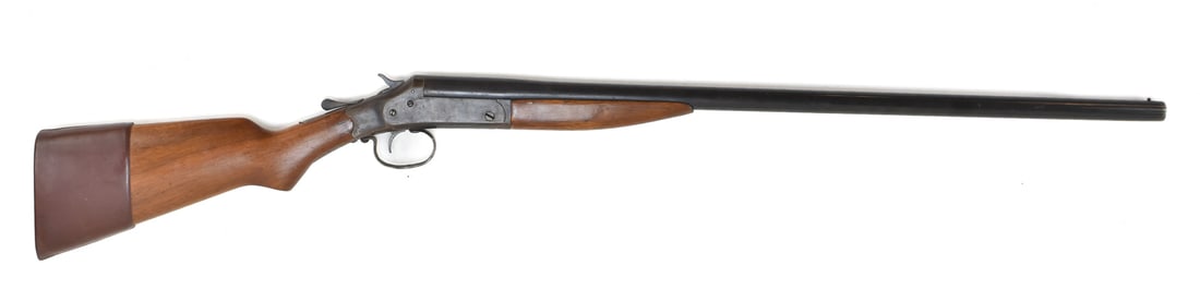 CONTINENTAL ARMS CO. SINGLE-SHOT 12 GAUGE: A Continental Arms Co. single-shot break-open shotgun chambered in 12 gauge. This shotgun has a front bead sight and a rubber capped buttstock. The shotgun has a barrel length of 30"and a total