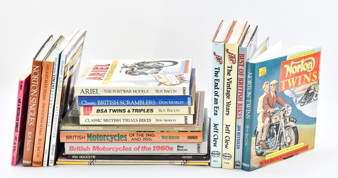 COLLECTION OF VINTAGE BRITISH MOTORCYCLE REFERENCE BOOKS (1 of 4)