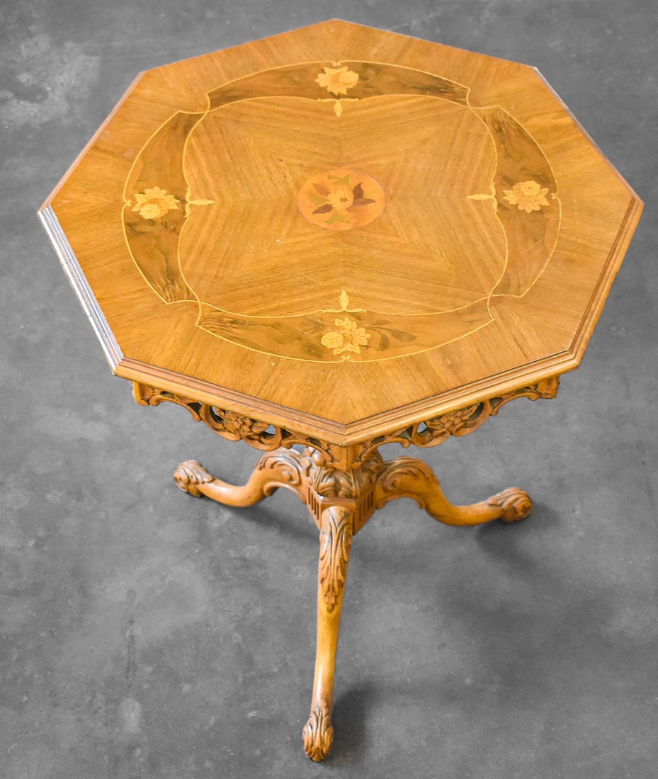 OCTAGONAL MARQUETRY SIDE TABLE, 19TH CENTURY (1 of 3)