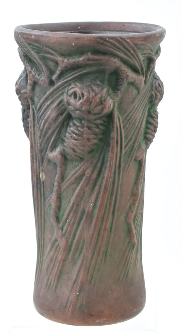 PETERS & REED (ATTR.) 'MOSS AZTEC' 'PINECONE' PATTERN VASE (1 of 3)