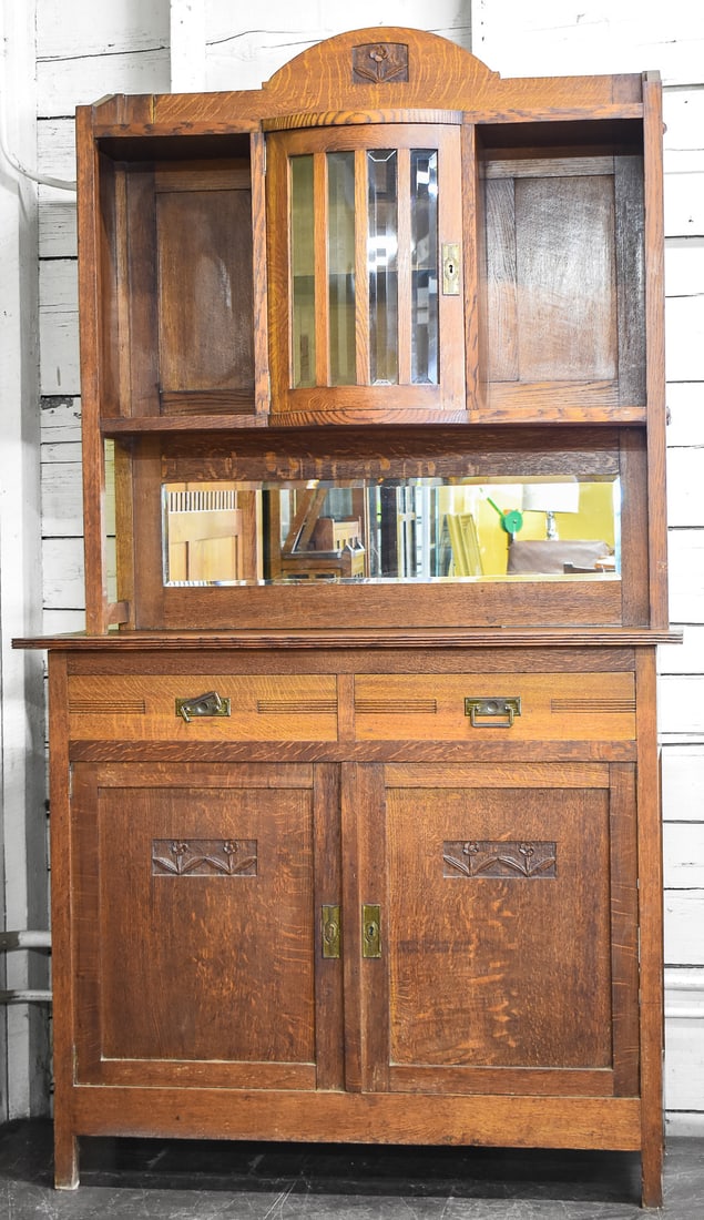 ARTS AND CRAFTS MIRRORED BACK OAK SIDEBOARD (1 of 2)