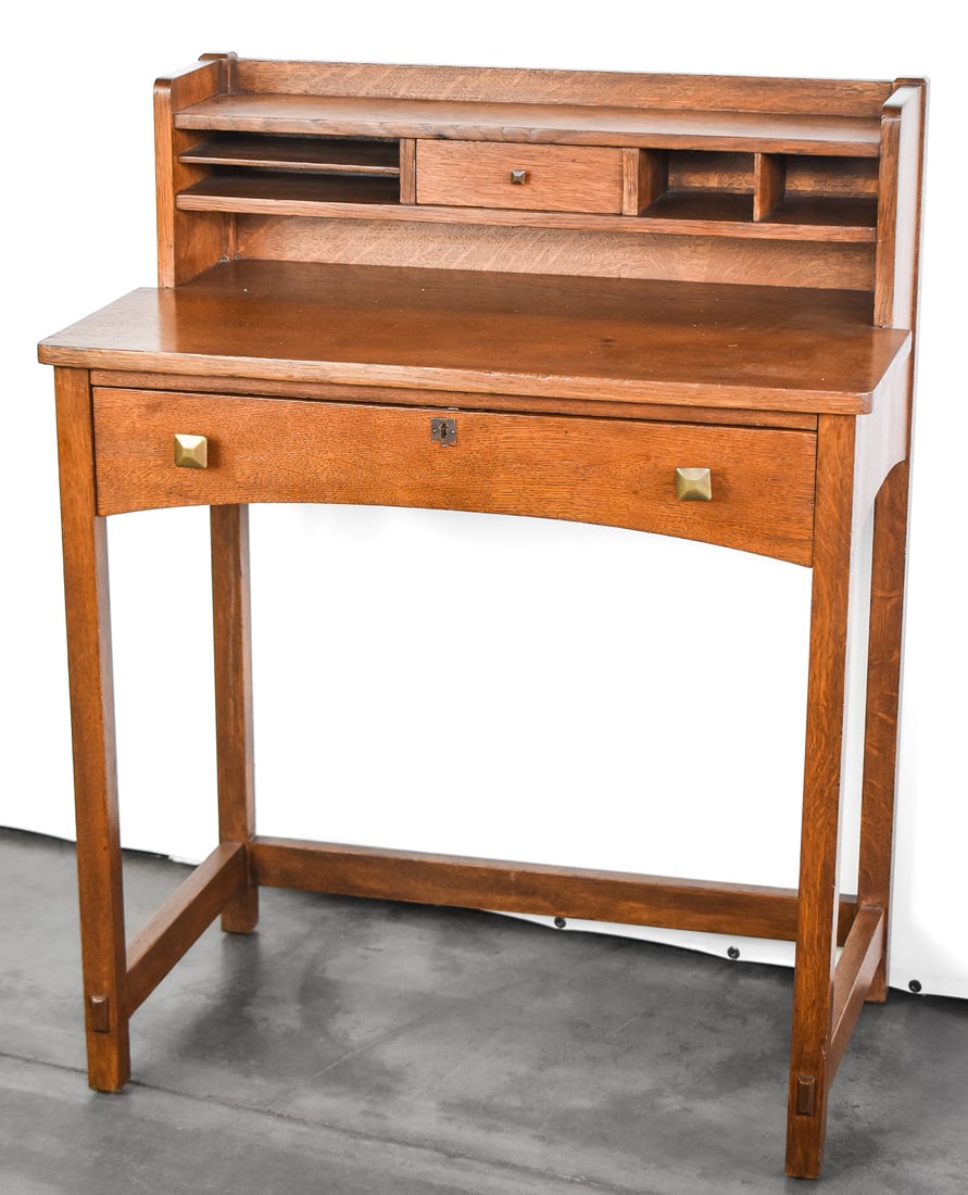 CHARLES LIMBERT ARTS AND CRAFTS MISSION OAK WRITING DESK (1 of 3)