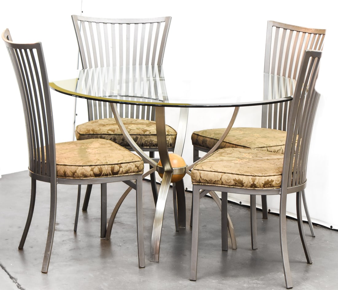 POSTMODERN FIVE-PIECE SHAVER HOWARD DINETTE SET (1 of 6)
