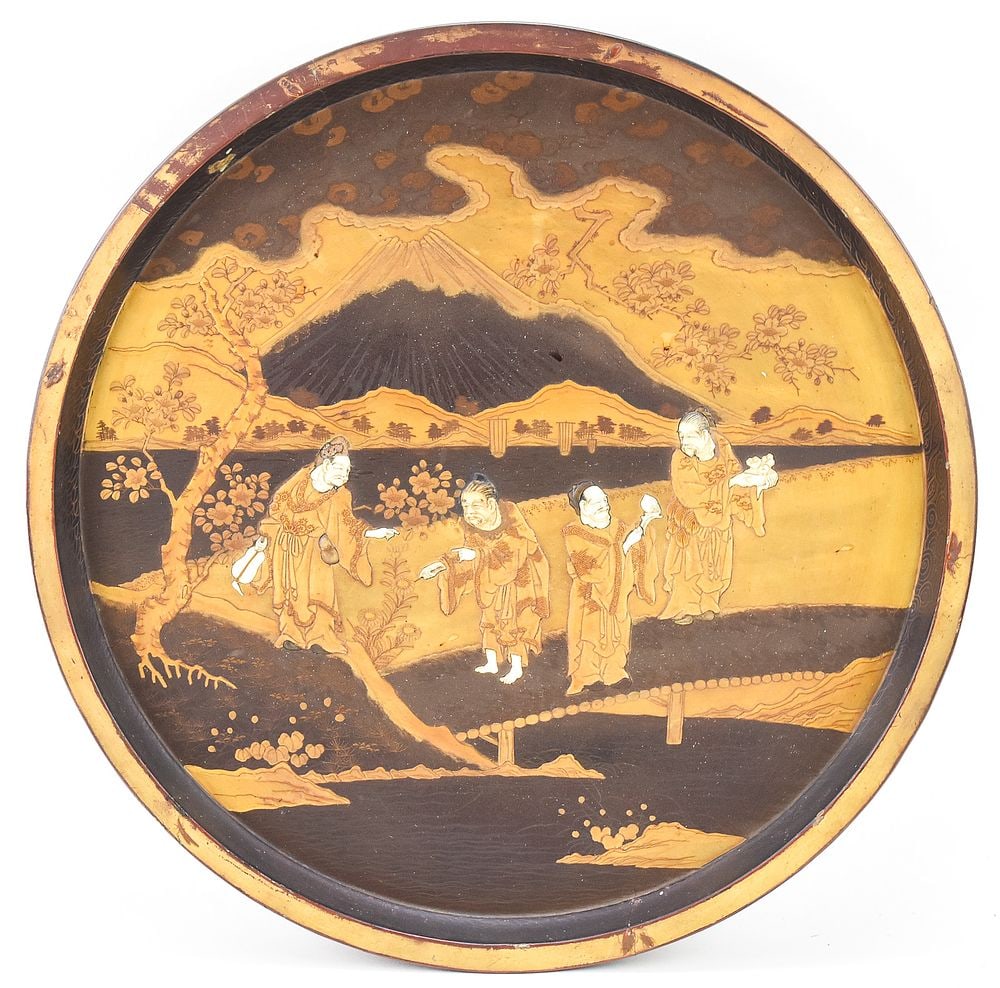 JAPANESE MEIJI MAKI-E LACQUERED TRAY: A Japanese Meiji maki-e lacquered tray with an option to hang the item, circa turn of the 19th century. The item measures 1.5" W, 19" W, 19" D.