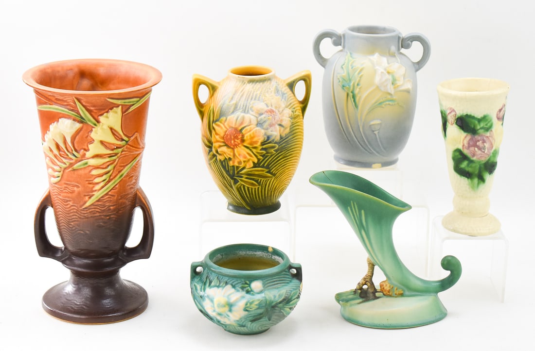 ROSEVILLE POTTERY VASES & JARDINERE (1 of 10)