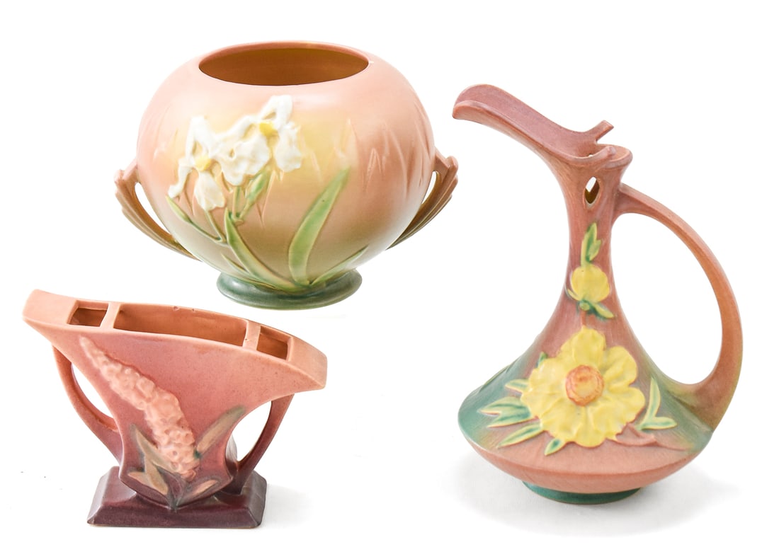 ROSEVILLE POTTERY 'IRIS' VASE, 'FOXGLOVE' CORNUCOPIA VASE, & 'PEONY' EWER (1 of 5)