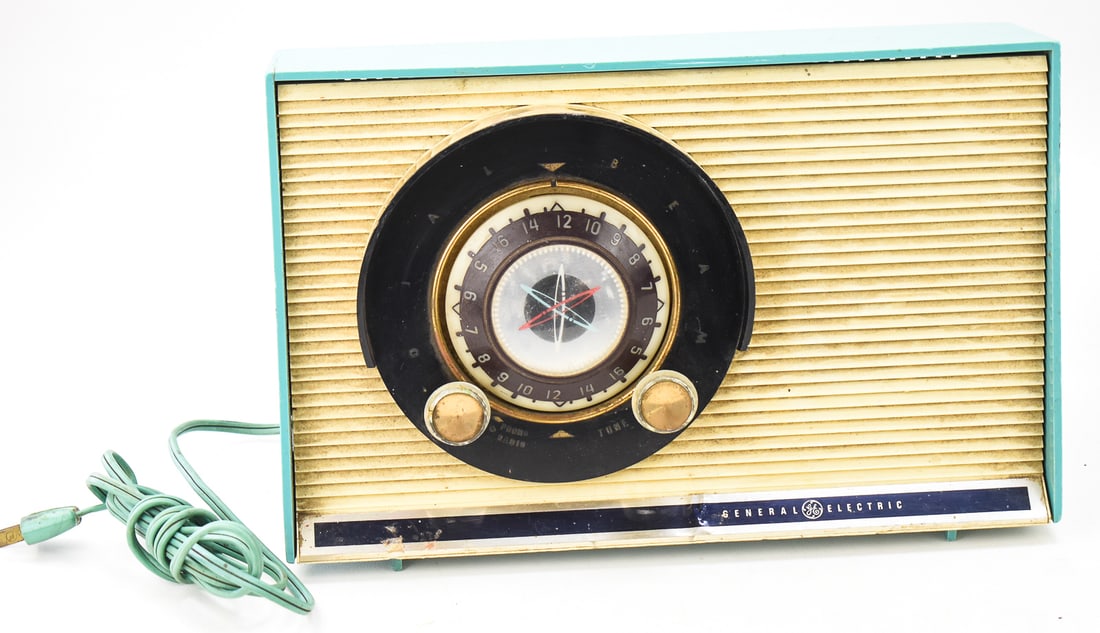 ZENITH & GENERAL ELECTRIC RADIOS - 6