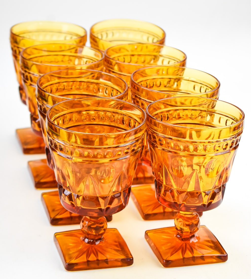 SET OF EIGHT VINTAGE INDIANA GLASS COLONY PARK AMBER GOBLETS (1 of 2)