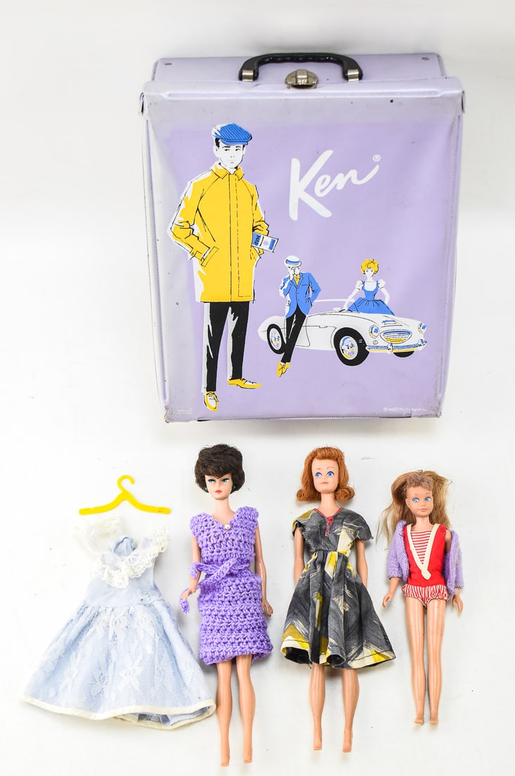 1960s BARBIES 'MIDGE', 'SKIPPER', AND KEN DOLL CASE (1 of 2)
