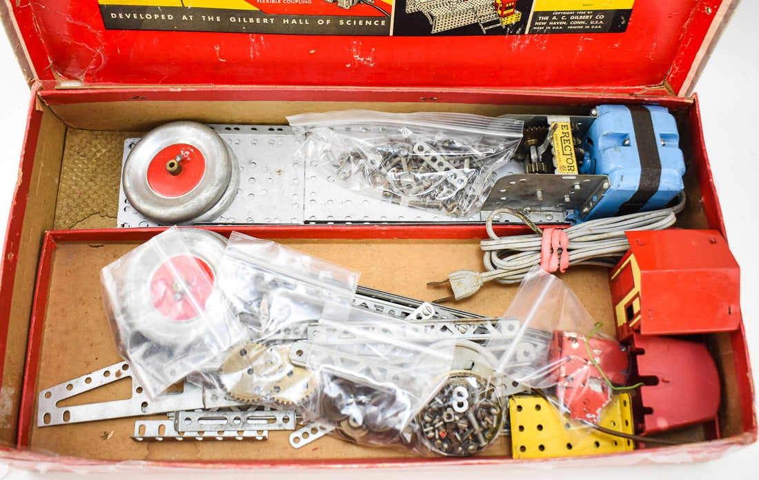 ERECTOR SET COMPLETE IN BOX - 2