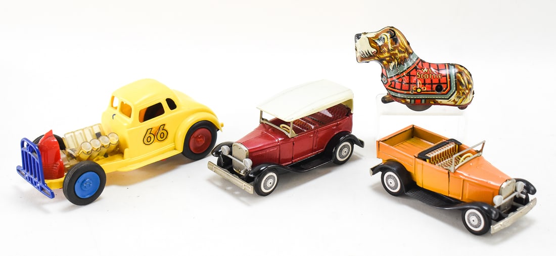 TOY CARS & MARX 'WEE SCOTTIE' TIN WIND-UP TOY DOG (1 of 2)