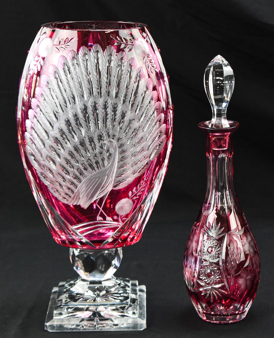 UNMARKED RUBY CUT-TO-CLEAR OVOID PEACOCK VASE AND DECANTER (1 of 2)