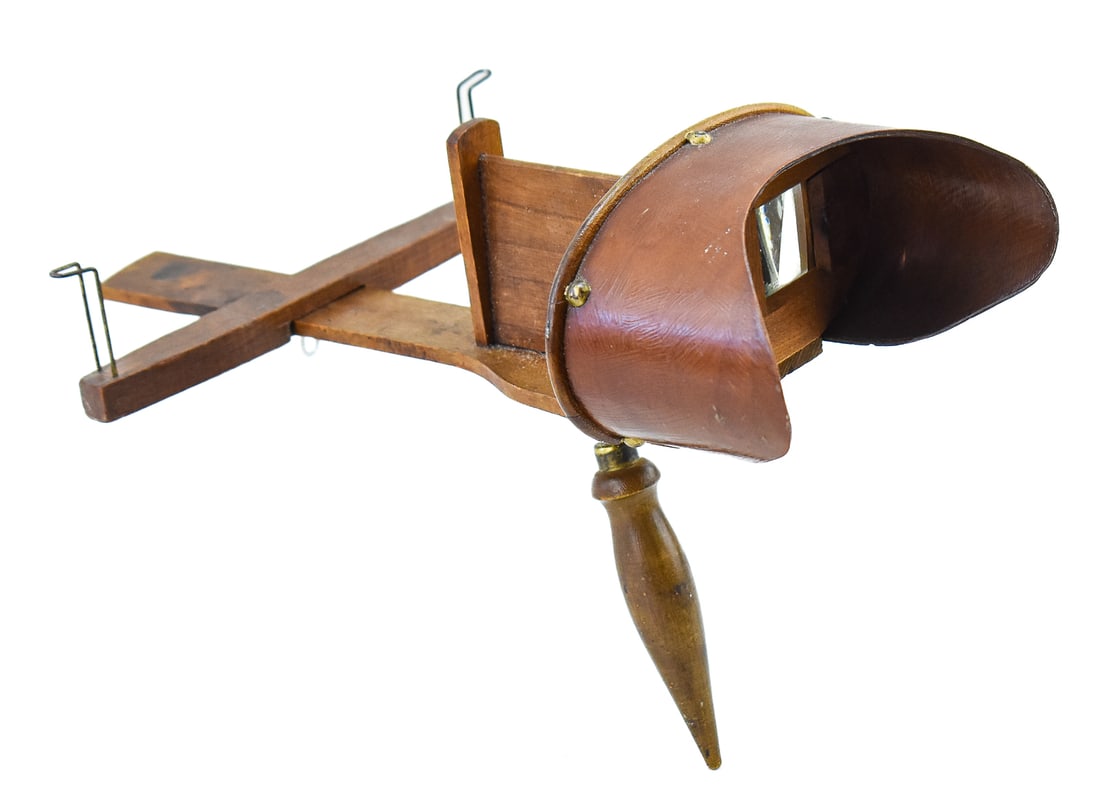 WOOD STEREOSCOPE SLIDE VIEWER (1 of 1)