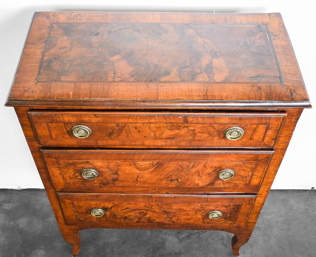 FRENCH DIRECTOIRE STYLE THREE-DRAWER COMMODE - 4