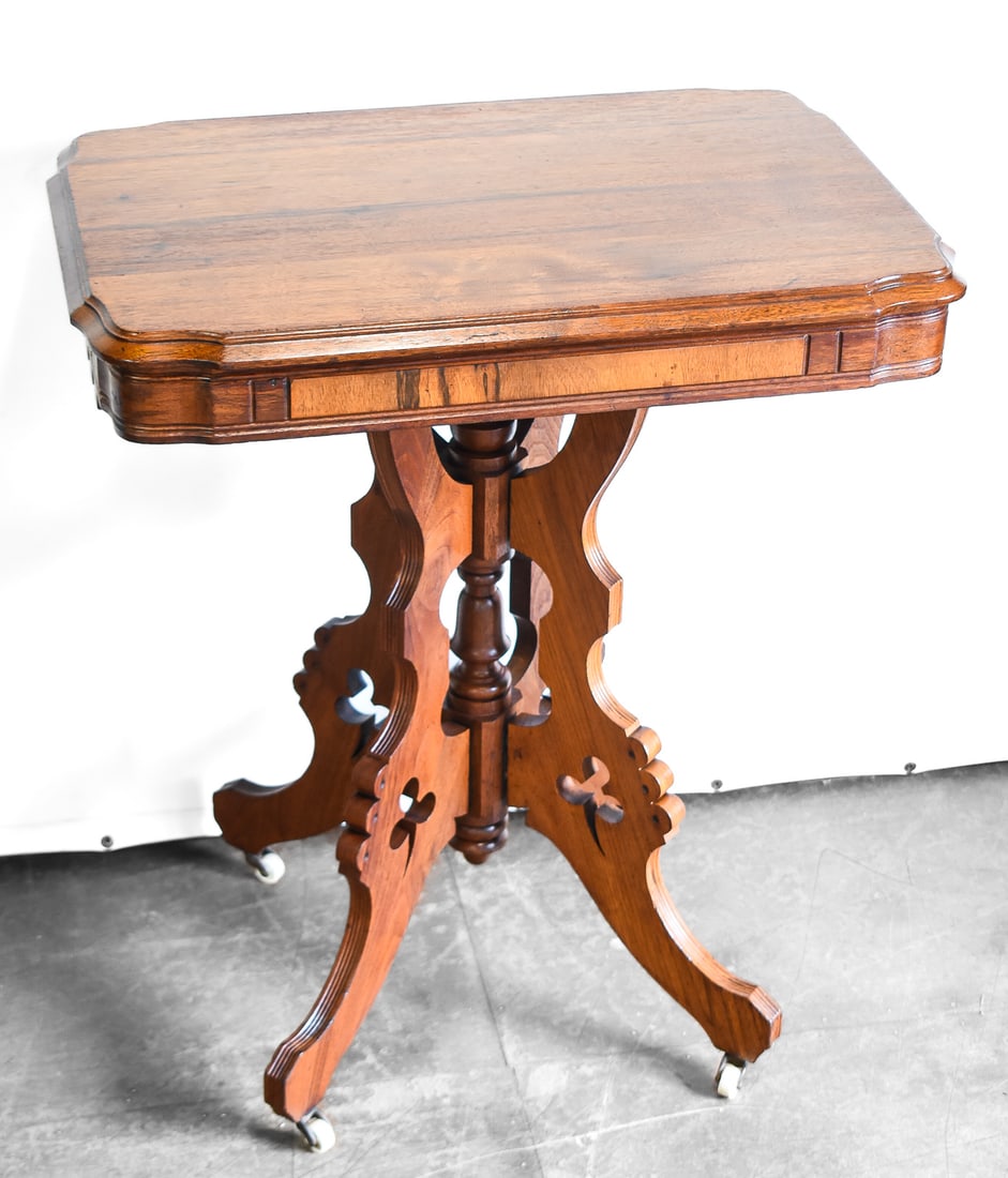 VICTORIAN EASTLAKE MAHOGANY TEA TABLE ON CASTORS (1 of 3)