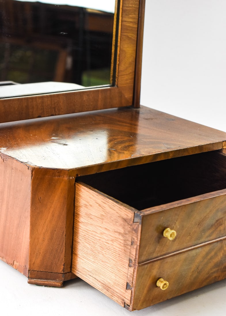 CHIPPENDALE STYLE TABLETOP SHAVING STAND - 2