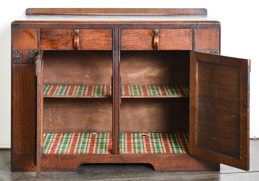 TIGAR OAK SIDEBOARD - 2