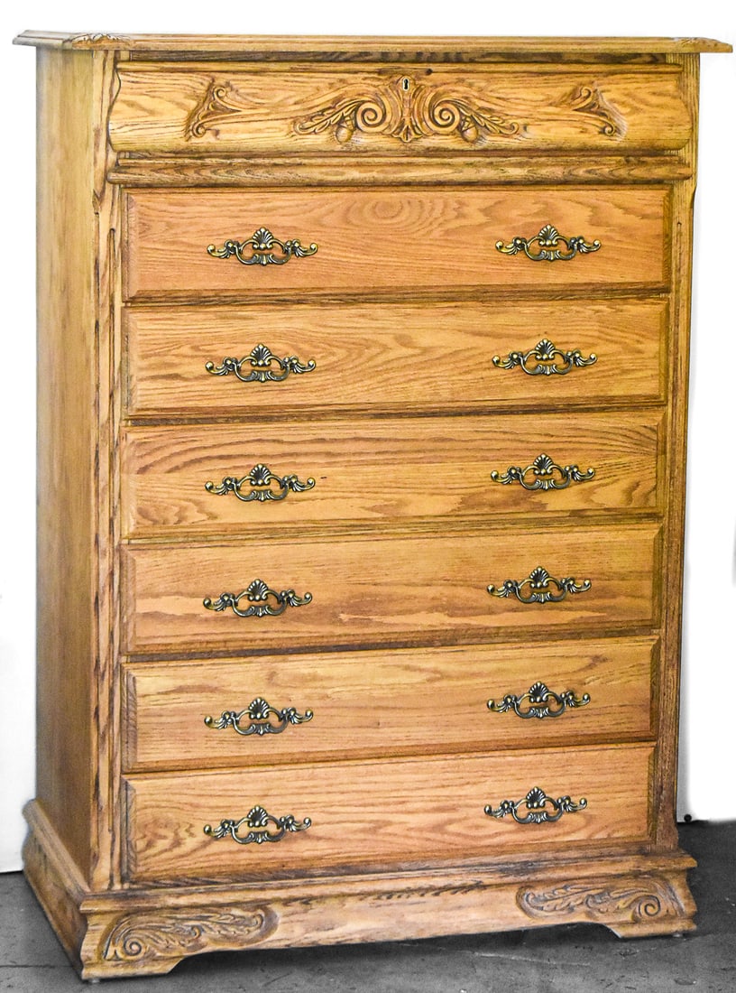 RED OAK ORNATE CARVED SEVEN-DRAWER HIGHBOY DRESSER (1 of 5)