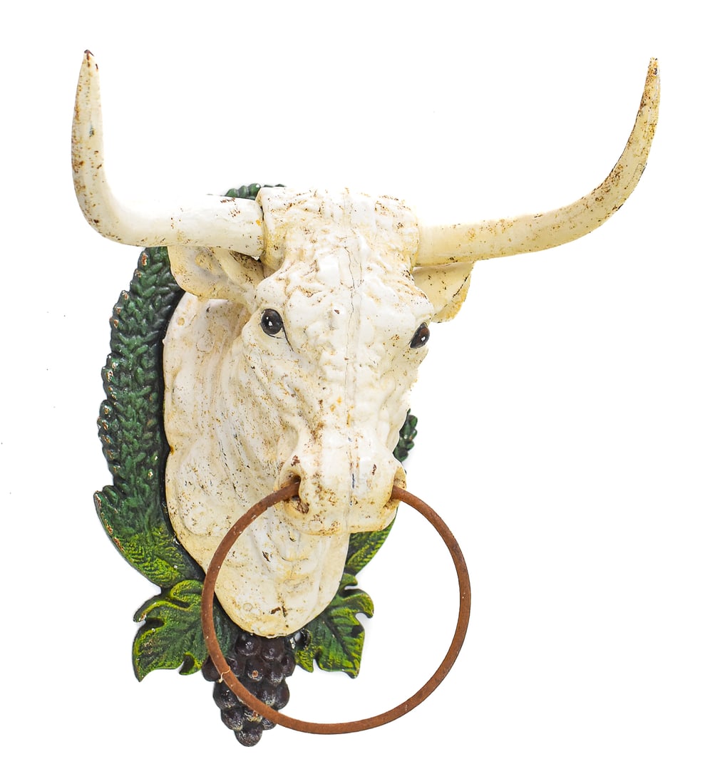 CAST IRON BULL'S HEAD TOWEL HOLDER (1 of 3)