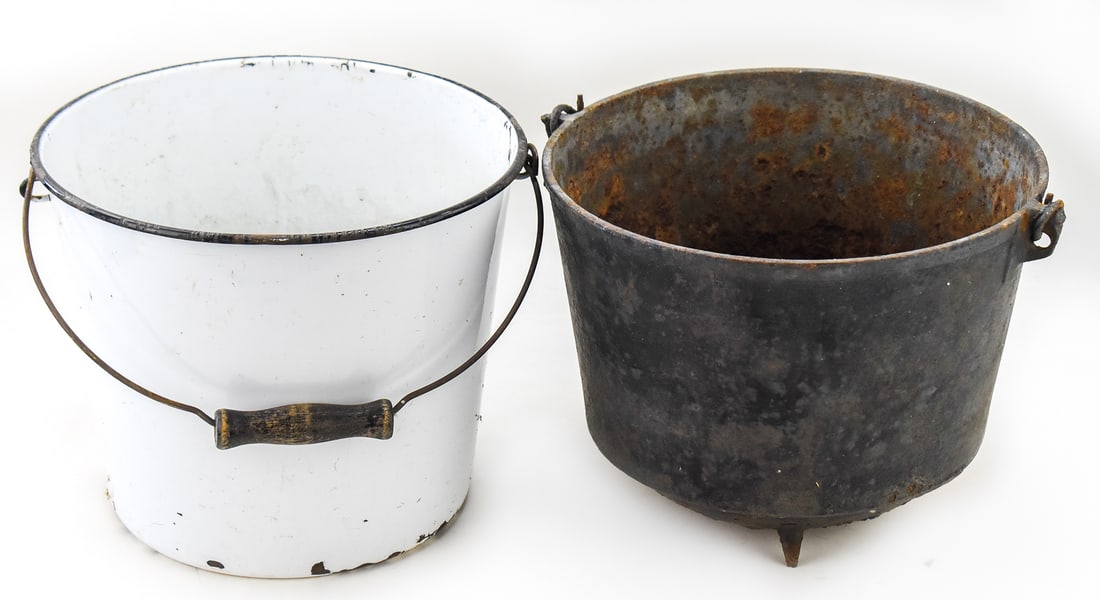 PAIR OF BUCKETS (1 of 2)