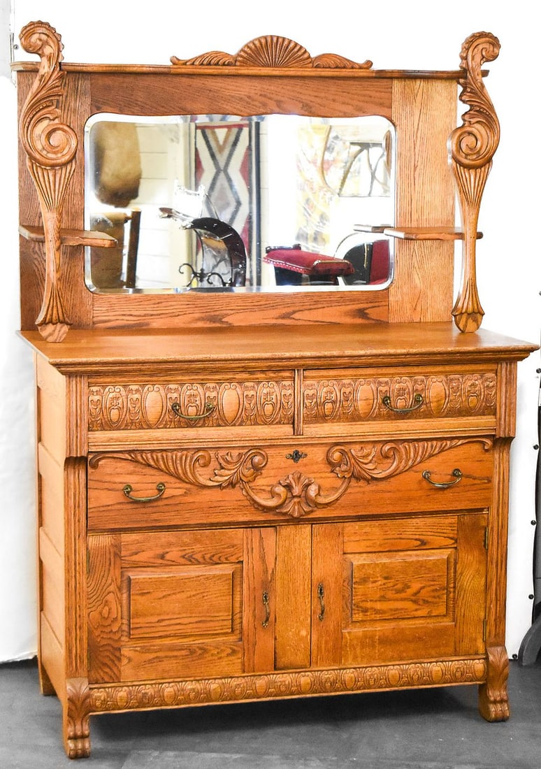 AMERICAN QUARTERSAWN OAK BUFFET (1 of 3)