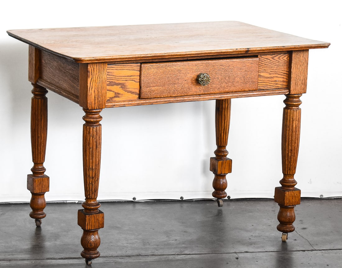 ANTIQUE OAK KITCHEN WORK TABLE (1 of 3)