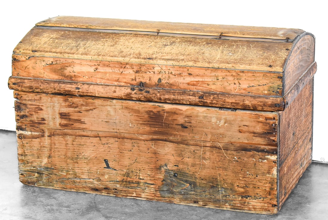DOME TOP STORAGE CHEST, C. EARLY 20TH CENTURY (1 of 4)