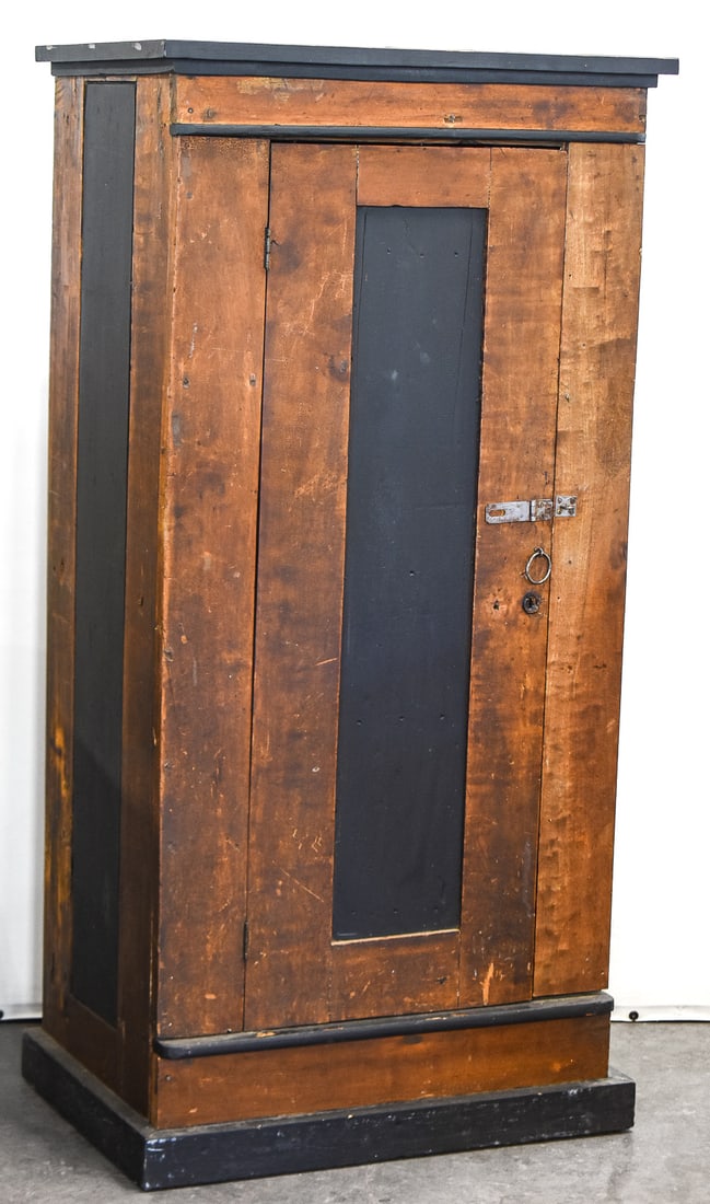 PRIMITIVE WOOD CUPBOARD: A primitive cupboard made from mixed woods including fir. It has four shelves on onside and measures approx. 54" H x 27" W x 18" D.