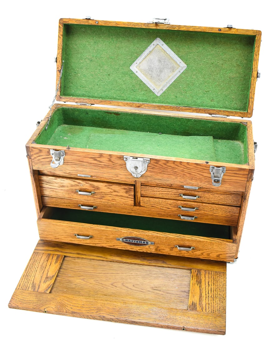 CRAFTSMAN MACHINIST OAK TOOL CHEST, CIRCA 1940s (1 of 4)